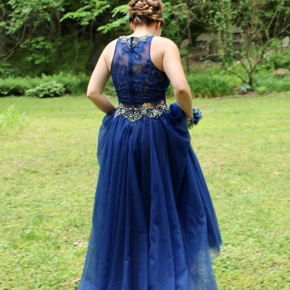 Prom dress - Picture 4 of 7